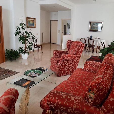 Вилла Interno13Бари Экстерьер фото