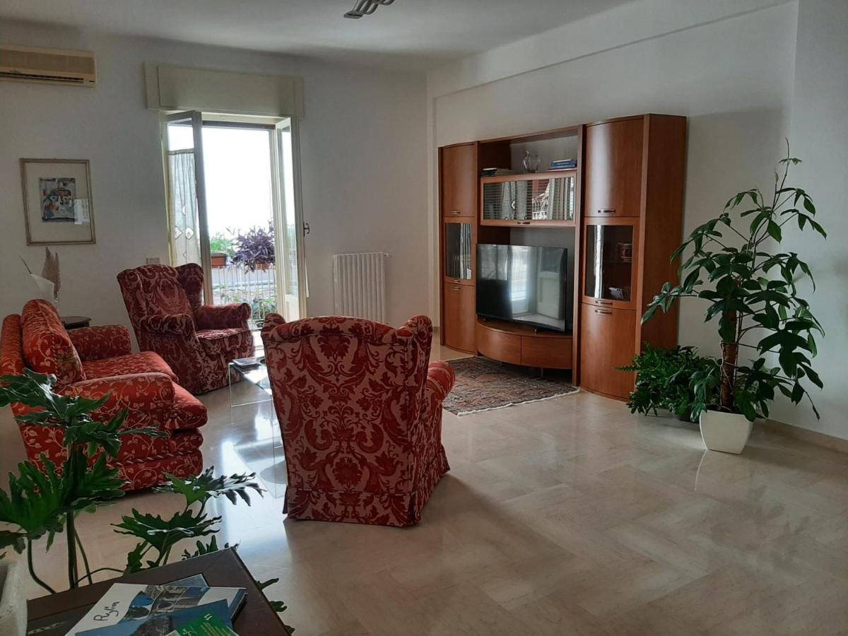 Вилла Interno13Бари Экстерьер фото